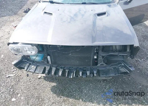 2014 Dodge Challenger Sxt Plus z USA, uszkodzony, nr VIN 2C3CDYAG3EH258502